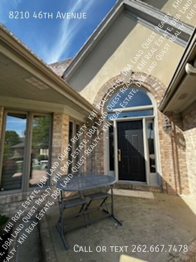 Photo - 8210 46th Ave