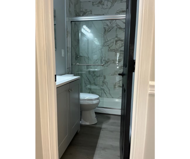 4108 Groveland Ave Unit 2A W/BATH Available $850 2A