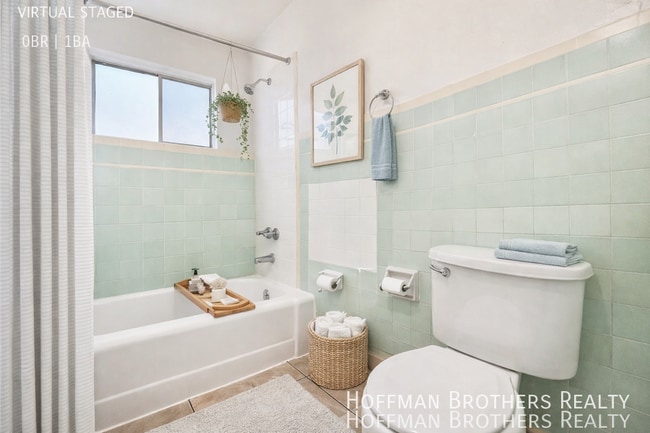 Photo - 614 Hauser Blvd Unidad 105