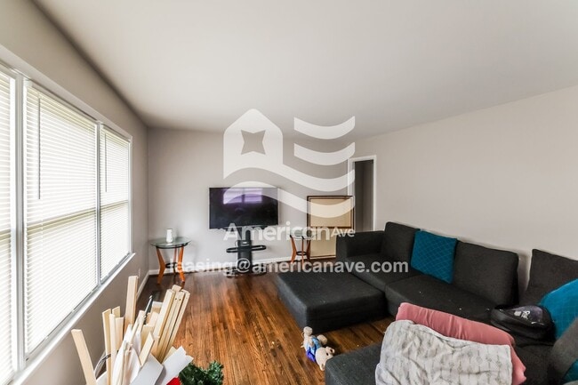 Photo - 620 86th St S