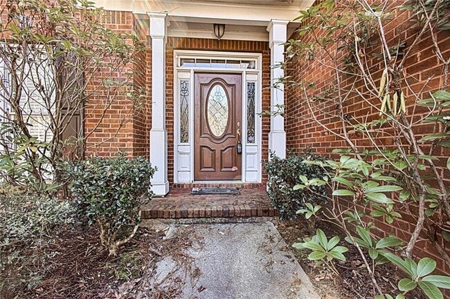 Photo - 1346 Parkview Ln NW