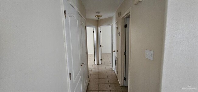 Photo - 5 W Faith Hill St Unidad 2