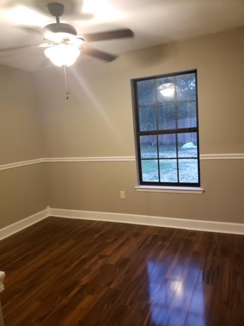 Photo - 520 Maple Ave