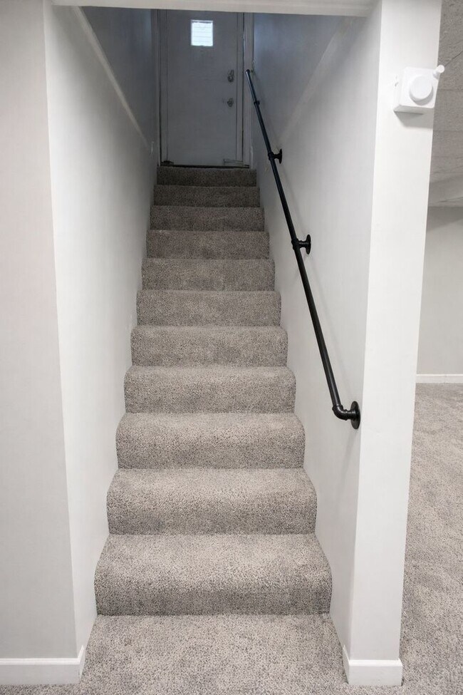 Photo - 1065 Hiawatha Dr