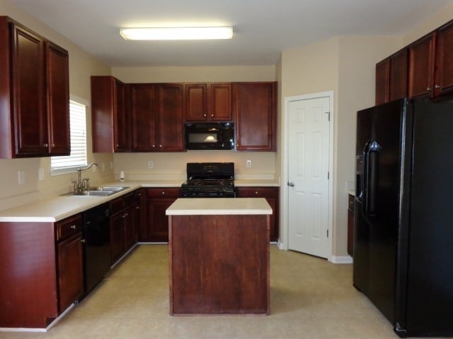 Photo - 3511 Umatilla Ln SW