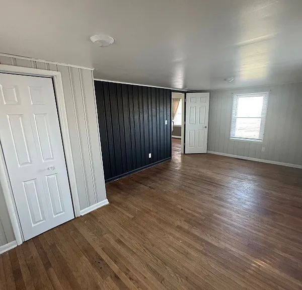 Photo - "Charming 3-Bedroom Home with Spacious 1760 Sq Ft in Greenwood, IN!"