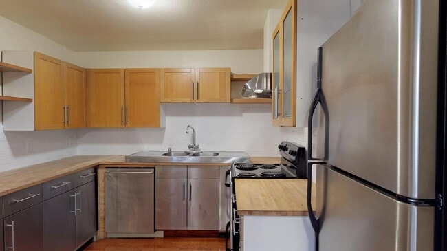 Photo - 1641 10th Ave E