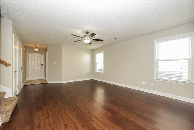 Photo - 1516 Beaconcrest Cir