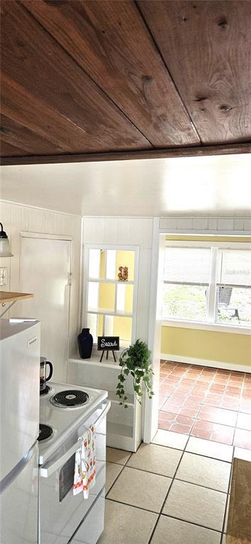 Photo - 2417 3rd Ave N