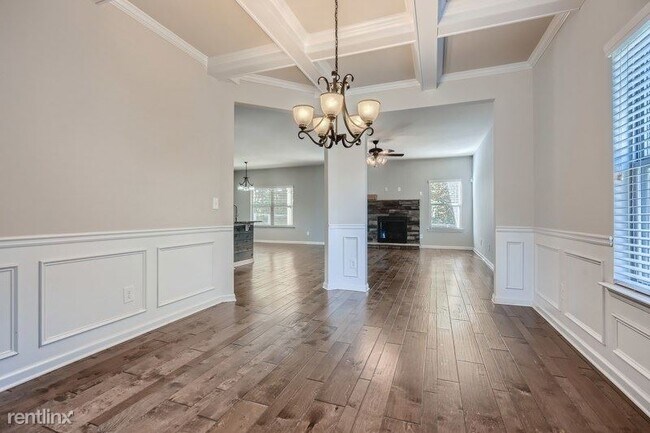 Photo - 5 br, 3 bath House - 511 Sunset Street UNIT