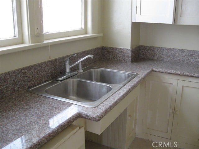 Photo - 311-314 W 4th St