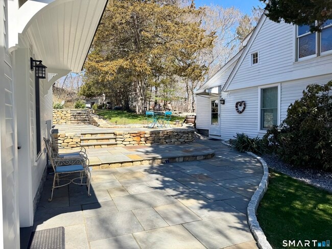 Photo - 509 Boston Post Rd