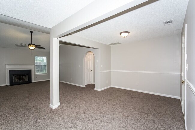 Photo - 345 Breeze Mdw