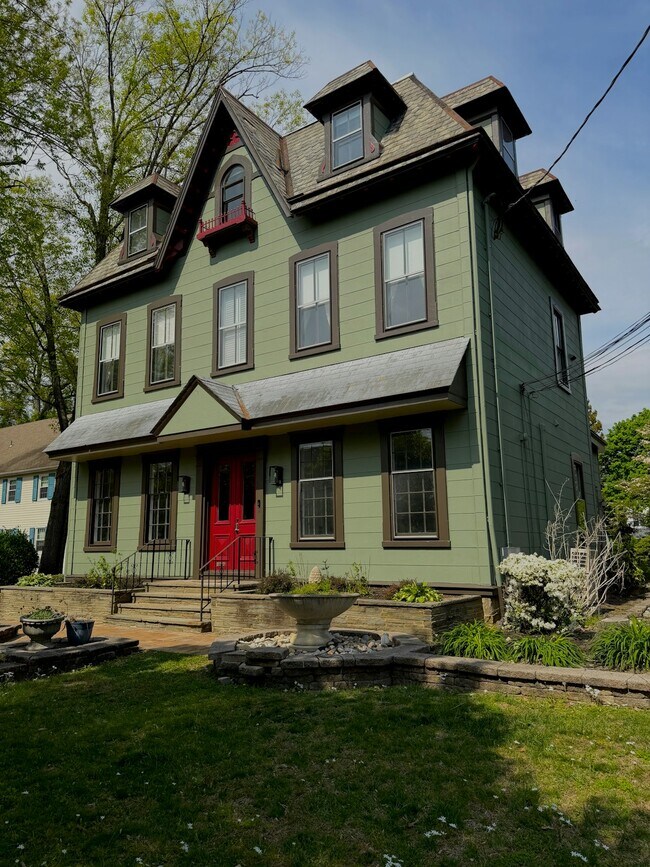 Photo - 35 Grove St