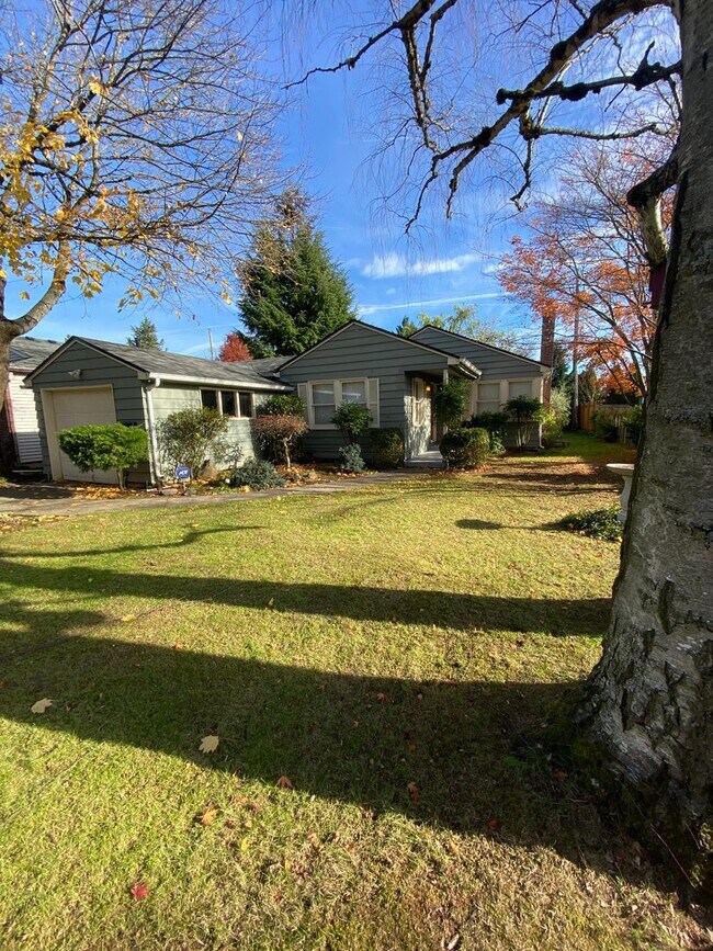 Rose City 3 Bedroom Rental House Rental in Portland, OR