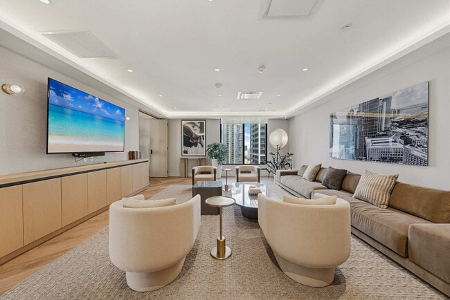 Photo - 121 NE 5th St Unit SI FL26-ID1505786P