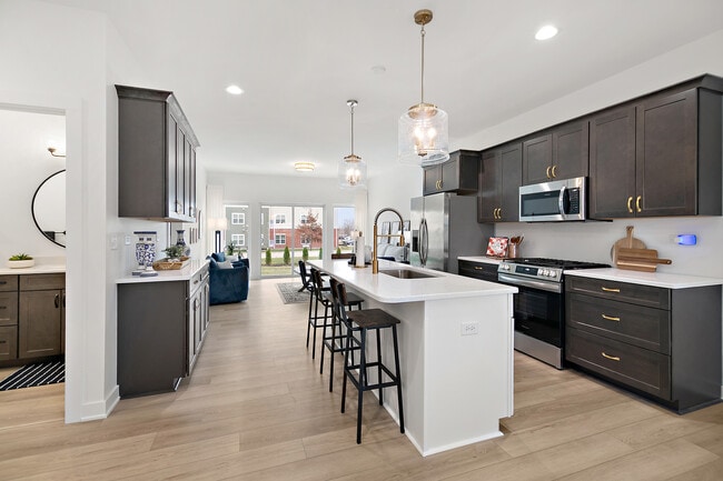 Photo - 2037 Isabella Ln