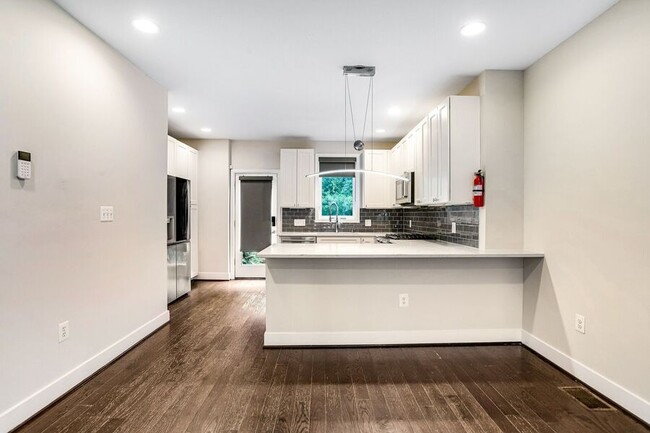 Photo - 620 Farragut St NW Casa