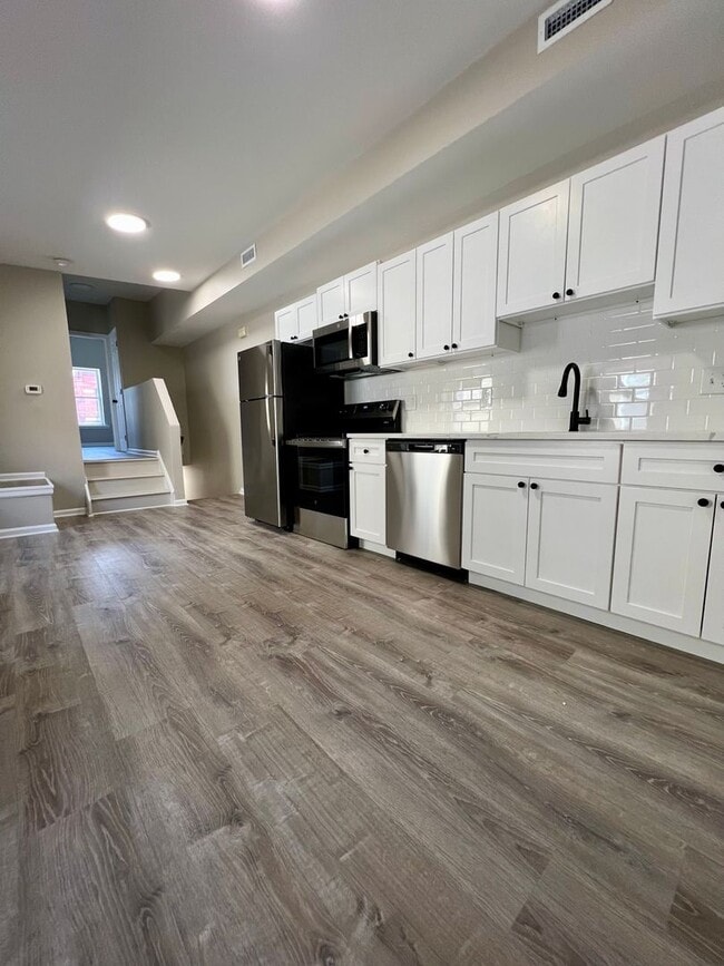 Photo - 1844 Master St Unit 3