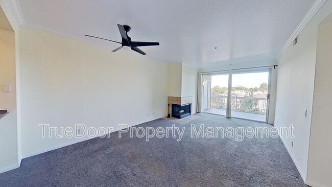 Photo - 20331 Bluffside Cir Unidad #314 Rental