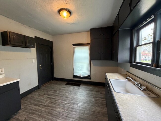 Photo - 1132 Gilbert-