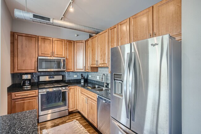 Photo - 1200 W Monroe St Unit 812