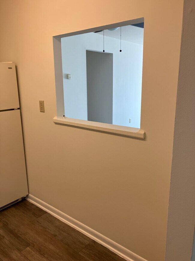 Photo - MARKETING SPECIAL - Sign a lease by 9/5 an... Apartamento Unidad 30-1459 Henley of Troy LLC