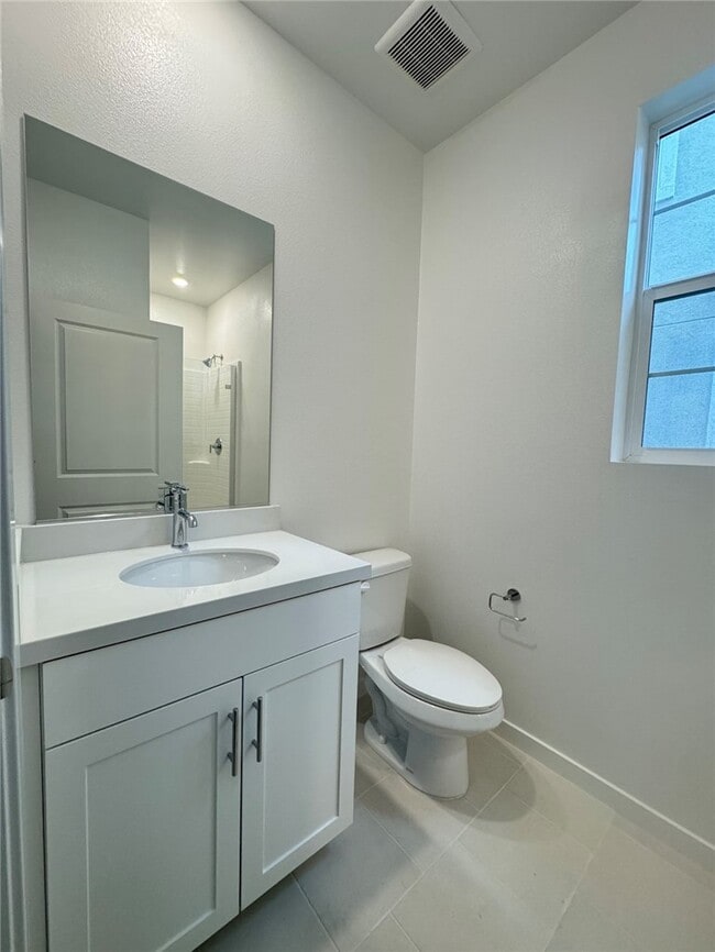 Photo - 12772 Lomond Wy