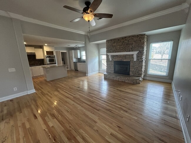 Photo - 4335 Georgia St