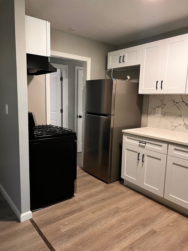 180 Earle St Unit A2