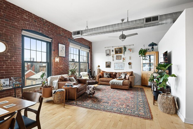 Stunning Factory Loft Conversion in Prime ... - Stunning Factory Loft Conversion in Prime ...