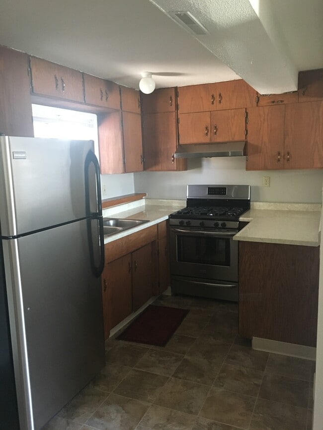 Photo - 1039 Crist Dr