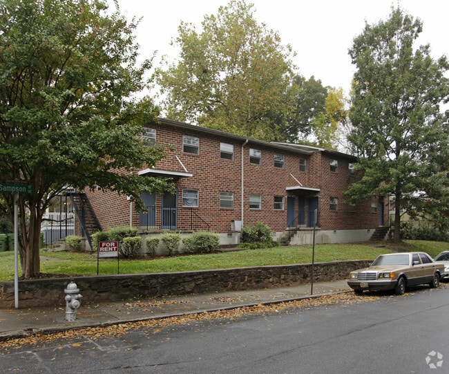 Photo - 658 NE John Wesley Dobbs Ave