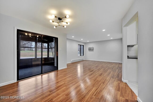 Photo - 177 Amberly Dr