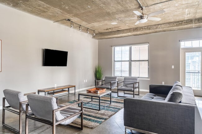 Building Photo - 201 Lavaca St Rental
