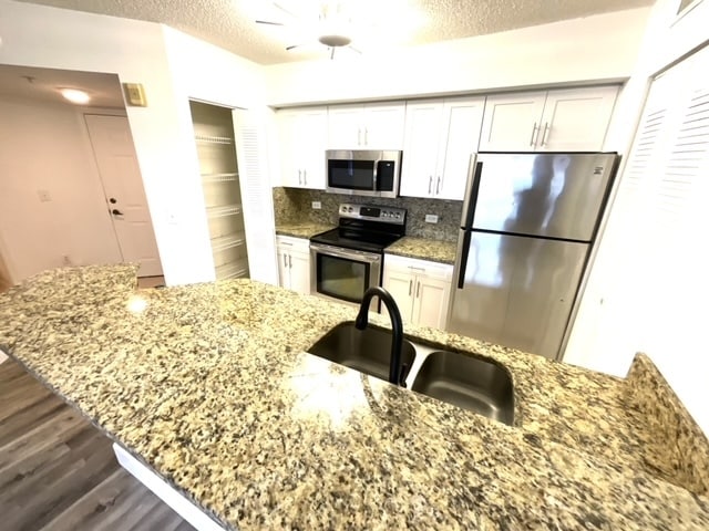 Photo - 8870 Colonnades Ct W