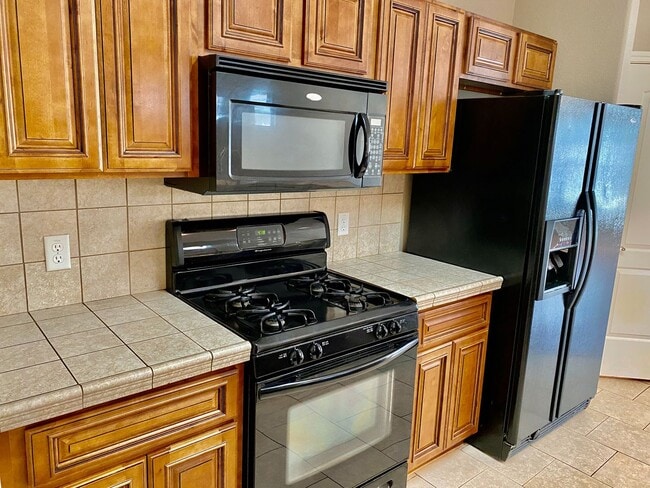 Photo - 7504 Bennett Ave