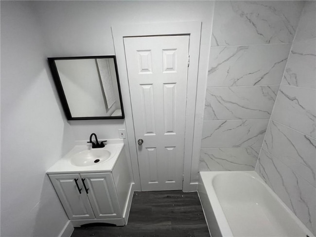 Photo - 3904 SW 13th Ct Unit 2