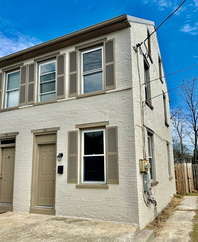 Photo - MAIN153 Unidad A