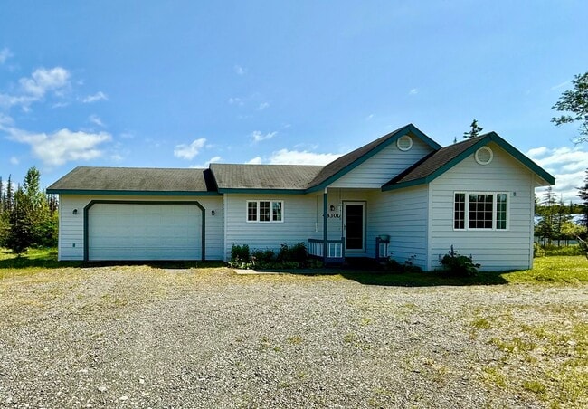 Charming Fully Furnished 2-Bedroom Home - Charming Fully Furnished 2-Bedroom Home
