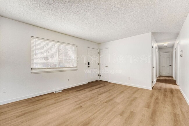 Photo - 738 S Nome St