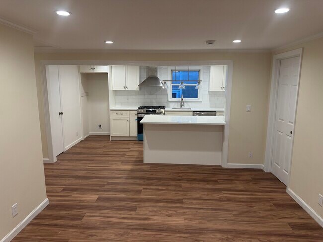 Photo - 8902 3rd Ave