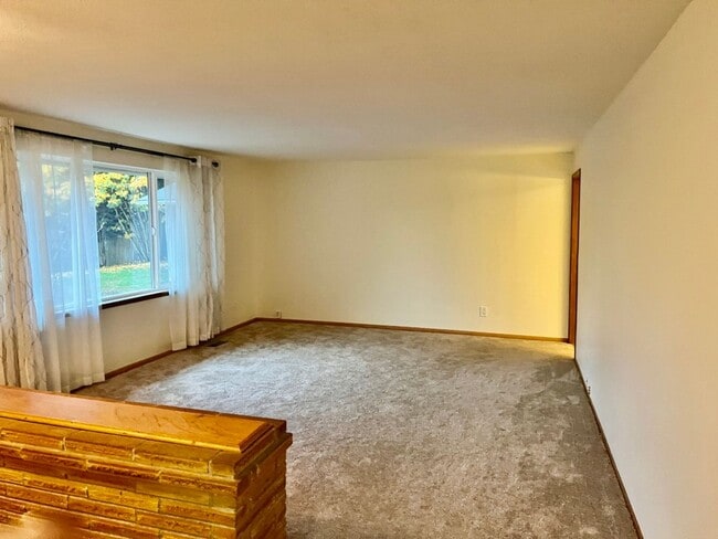 Photo - 3Bd/1.5Ba Covington House