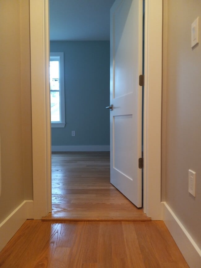 Photo - 293 Rindge Ave