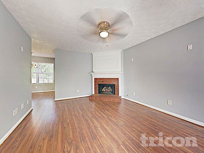 Photo - 9870 Rivercliff Ln