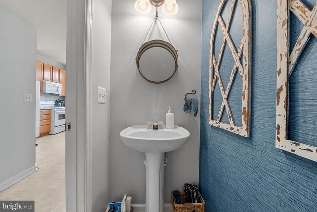 Photo - 44481 Watertown Terrace