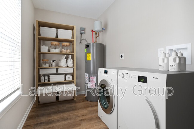 7300 Tiger Wy Unit 201