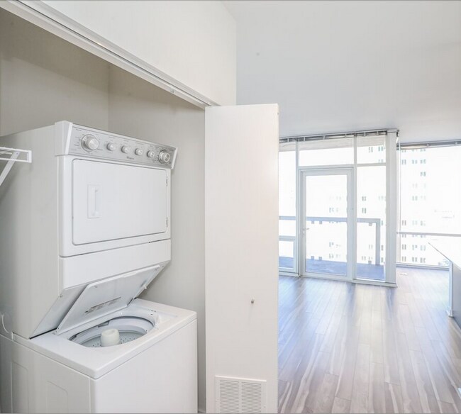Photo - 737 N La Salle Dr Unit 2307