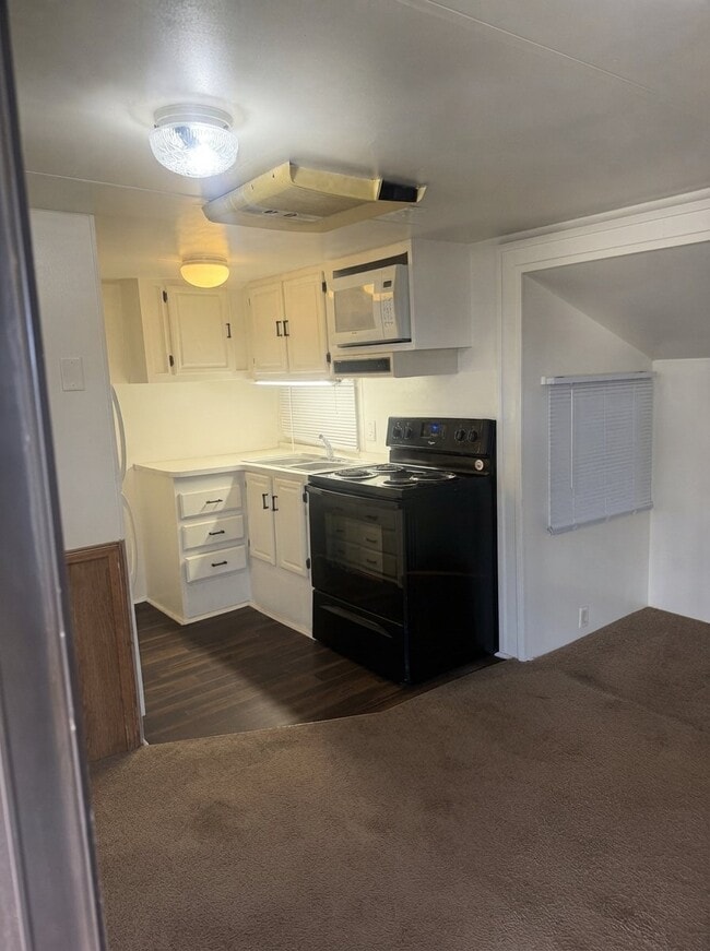 24 W Rio Colorado Dr Unit 8