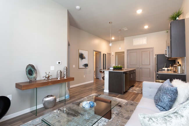 1BR, 1BA - 657 SF Model